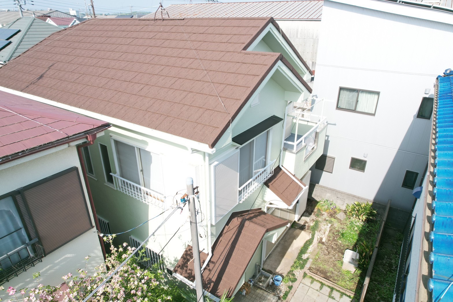 屋根カバー工事：セネター　外壁塗装工事：フッソ4FⅡ
